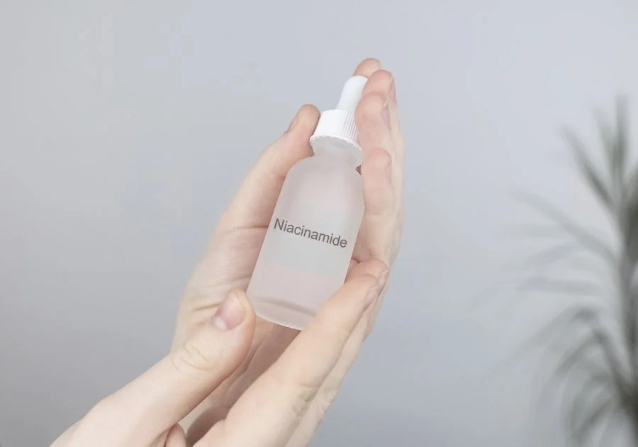 Niacinamide là gì và công dụng trong chăm sóc da